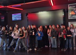 Wyjazd klasy VII i VIII do kina