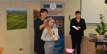Sukcesy naszych uczniów w konkursach organizowanych przez Gminną Bibliotekę Publiczną w Boguchwale
