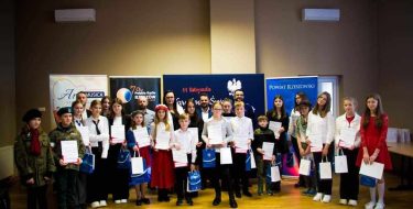 Wyróżnienie dla naszej uczennicy w Gminnym Konkursie Polskiej Pieśni i Piosenki Patriotycznej